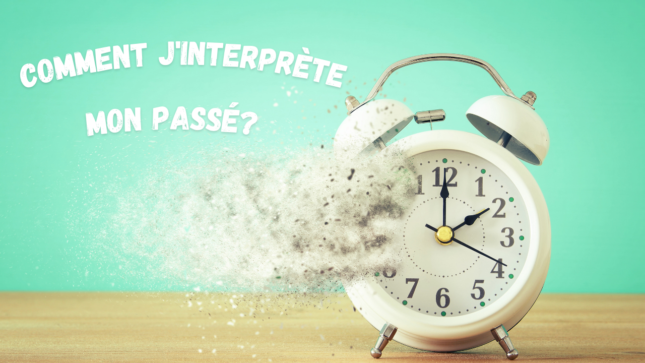L'horloge tourne et le passé s'évanouis soit dans l'oublie, soit la déformation